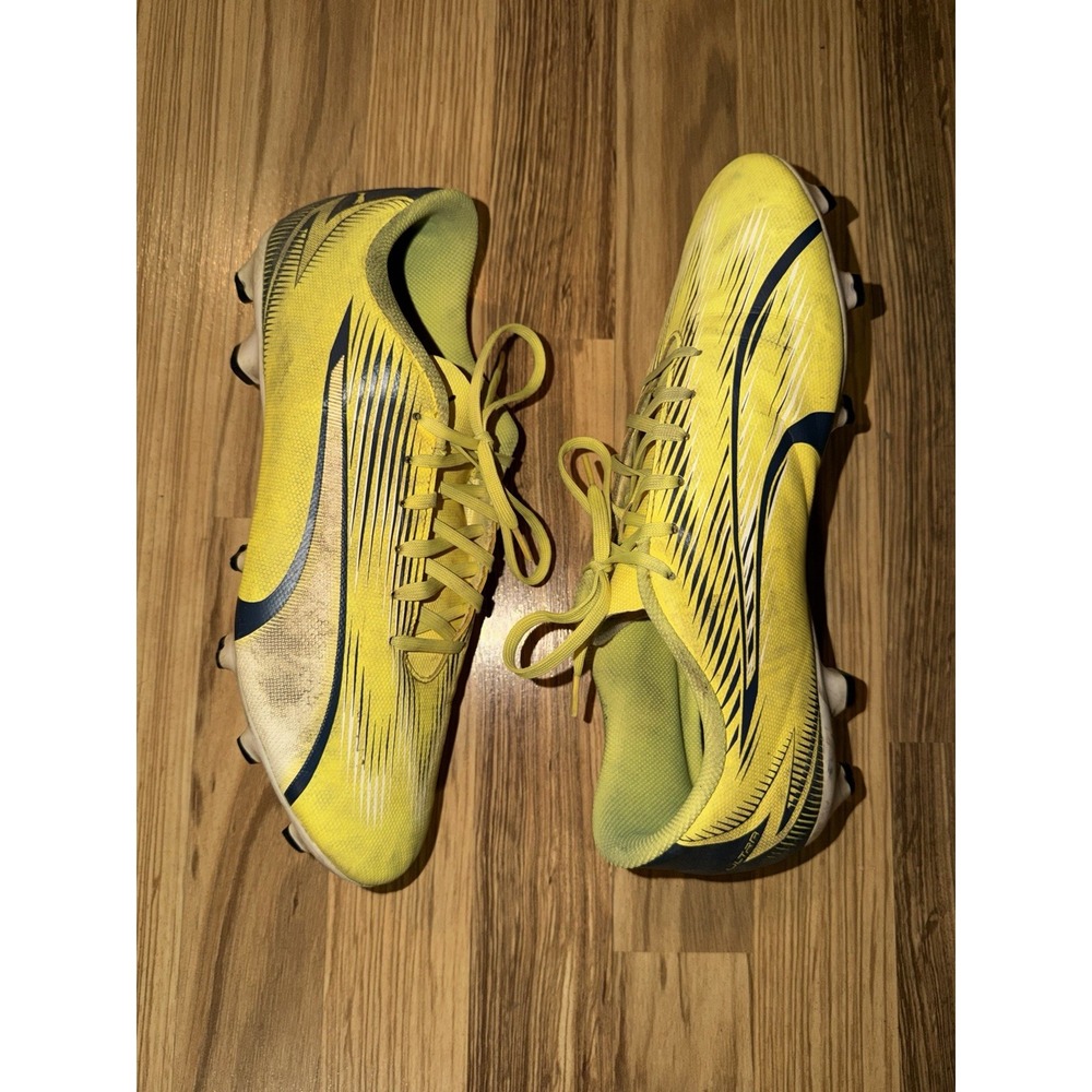 PUMA Ultra 4.4 Ultra Football Men's Sz 10.5 Cleats Yellow Black